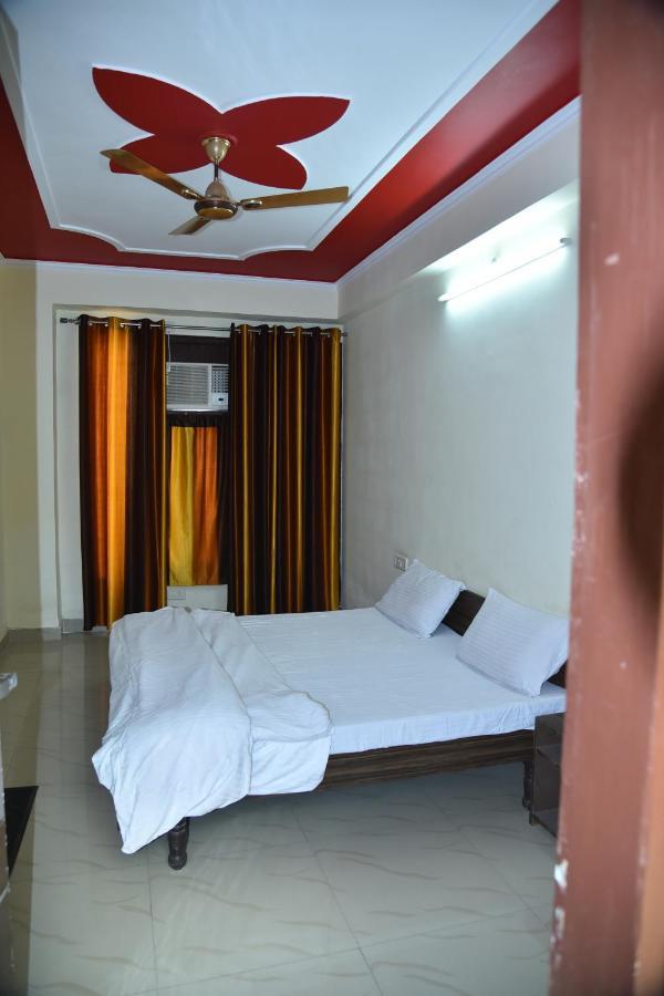 Hotel Gopi Dham Haridwār Exterior foto