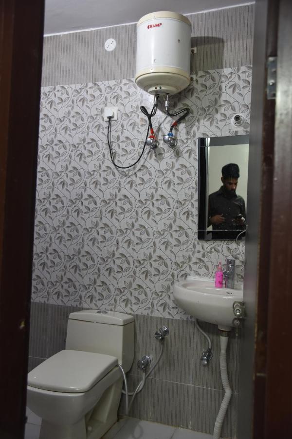 Hotel Gopi Dham Haridwār Exterior foto